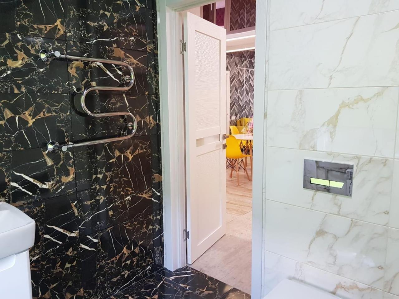 Квартира Lux 2018 Года Kharkiv Bagian luar foto